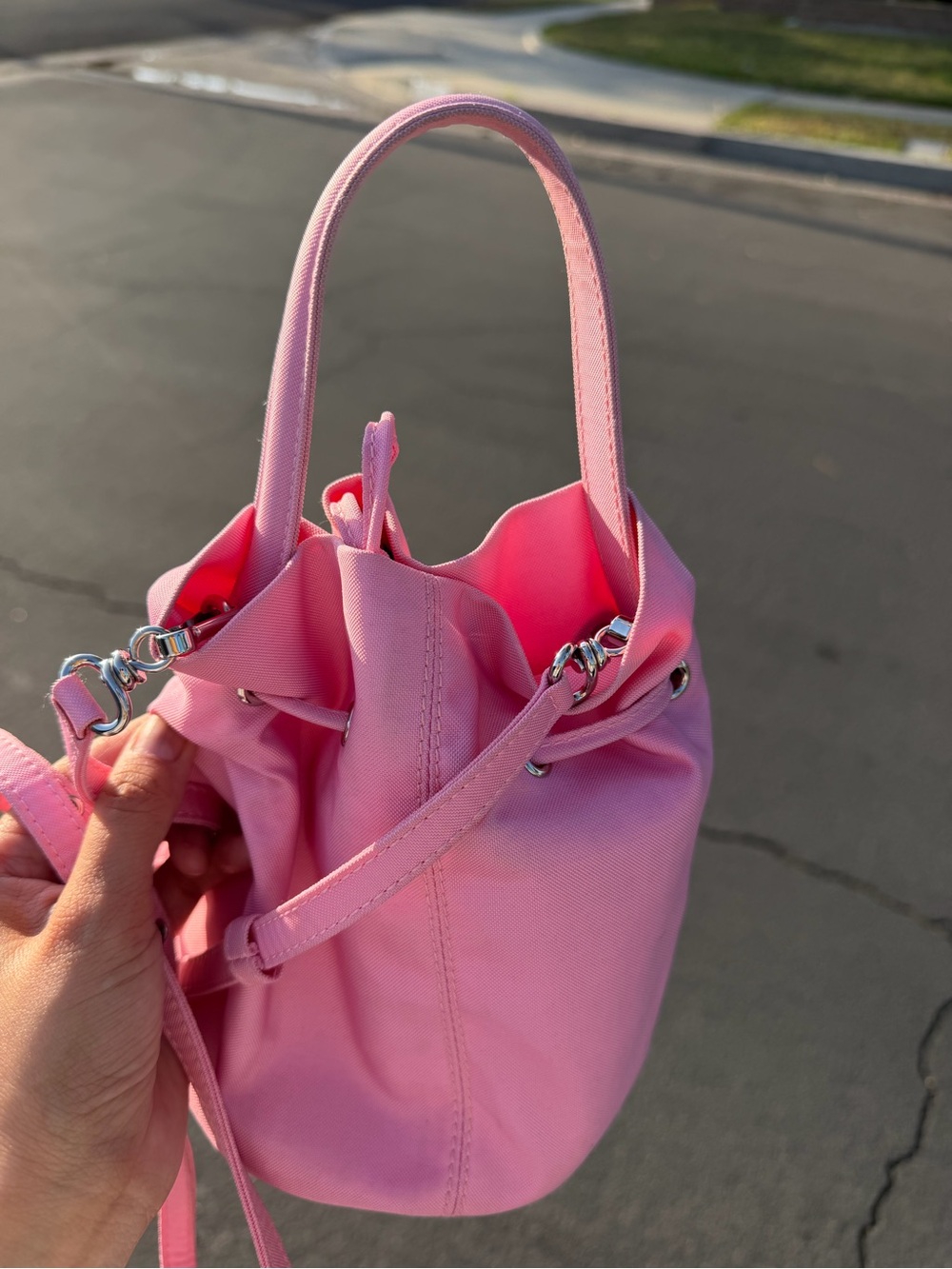 Balenciaga Pink Drawstring Bucket Bag - Picture 6 of 9